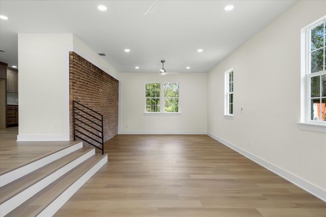 229 E Nevada, Van, TX 75790