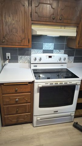 2597 Southlawn Drive, Maplewood, MN 55109