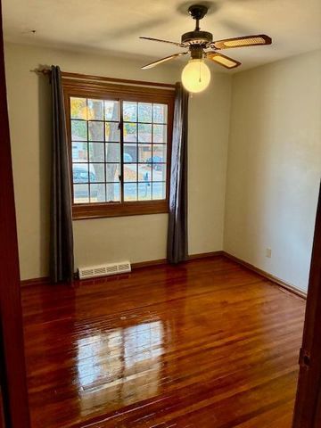 2597 Southlawn Drive, Maplewood, MN 55109