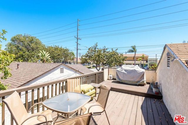 2513 190Th Street A, Redondo Beach, CA 90278