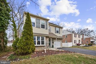 211 S NORWINDEN DR, Springfield, PA 19064