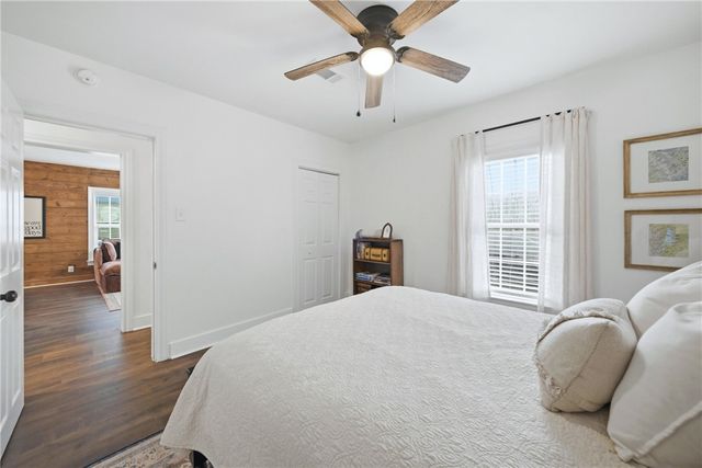1515 Ursuline Avenue, Bryan, TX 77803