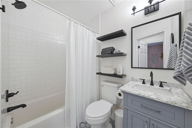 1515 Ursuline Avenue, Bryan, TX 77803