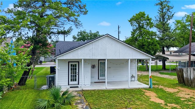 1515 Ursuline Avenue, Bryan, TX 77803