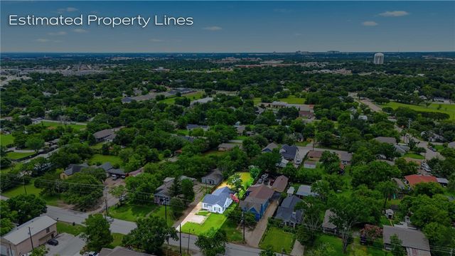 1515 Ursuline Avenue, Bryan, TX 77803