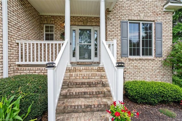 220 Drake Lane, Lexington, NC 27295