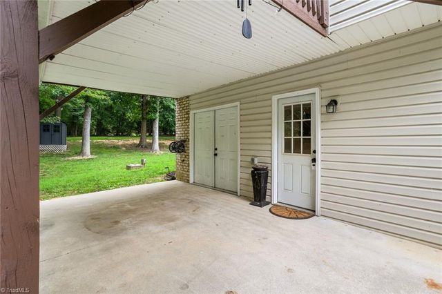 220 Drake Lane, Lexington, NC 27295