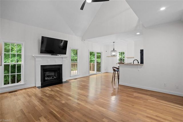 220 Drake Lane, Lexington, NC 27295