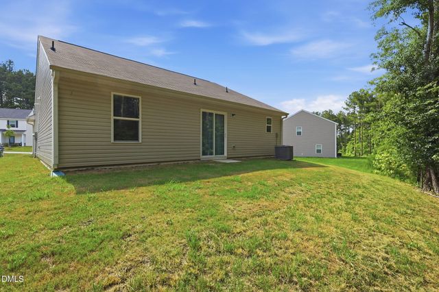 90 Everglade Way, Angier, NC 27501