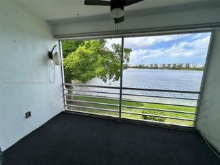 245 NE 191st St 3017, Miami, FL 33179