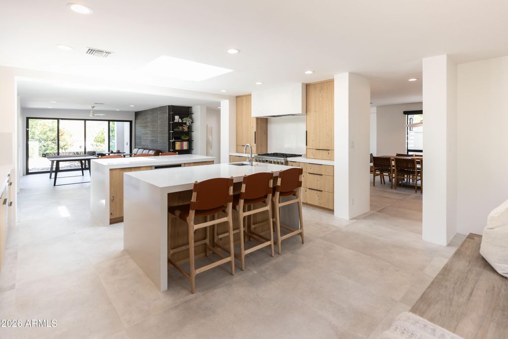 Image 22 of property listing at 4708 E DESERT PARK Place, Paradise Valley, AZ 85253