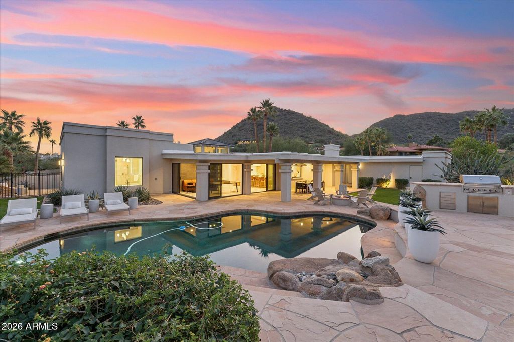 Image 43 of property listing at 4708 E DESERT PARK Place, Paradise Valley, AZ 85253