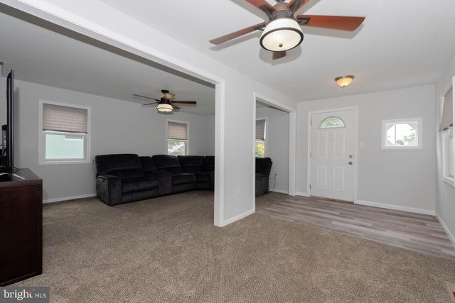 6414 KENWOOD, Rosedale, MD 21237