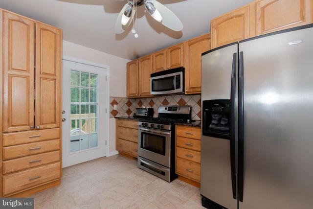 6414 KENWOOD, Rosedale, MD 21237