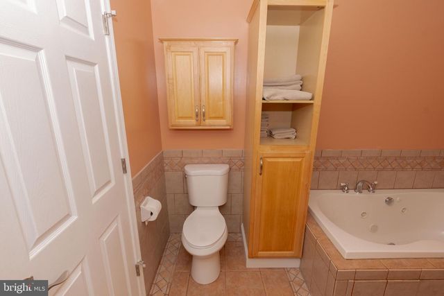 6414 KENWOOD, Rosedale, MD 21237