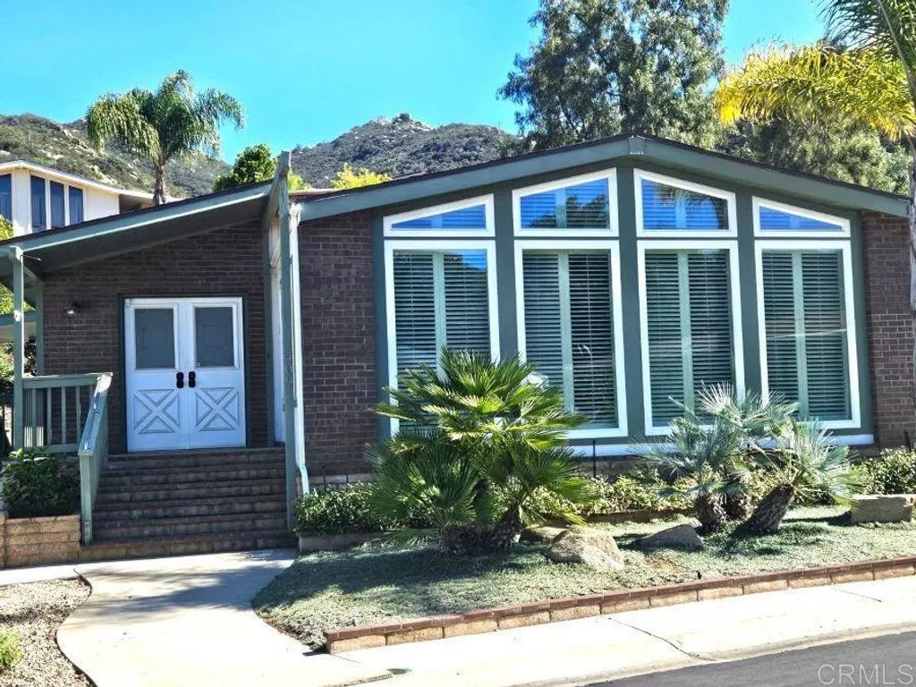 8975 Lawrence Welk Drive 409, Escondido, CA 92026