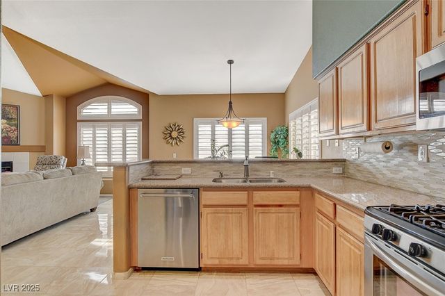 4940 Black Bear Road 202, Las Vegas, NV 89149