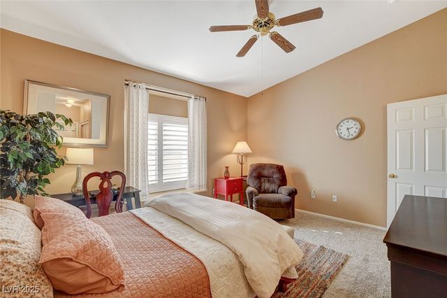 4940 Black Bear Road 202, Las Vegas, NV 89149