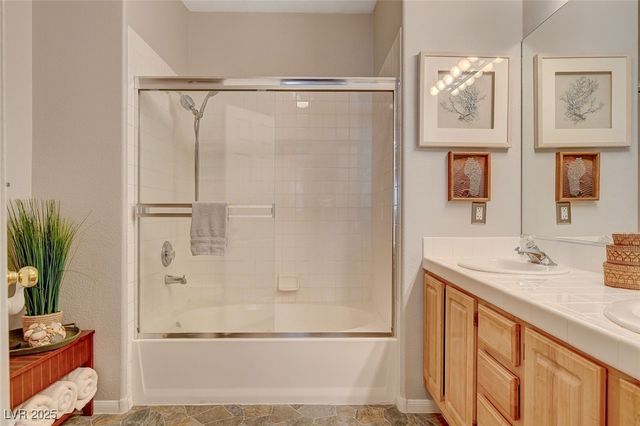 4940 Black Bear Road 202, Las Vegas, NV 89149