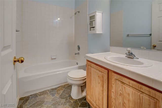 4940 Black Bear Road 202, Las Vegas, NV 89149