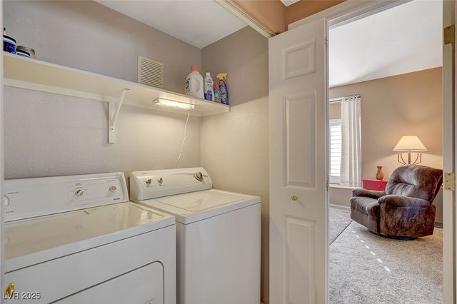 4940 Black Bear Road 202, Las Vegas, NV 89149