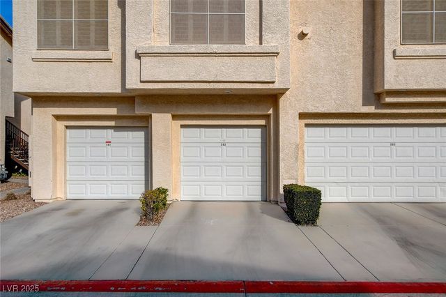 4940 Black Bear Road 202, Las Vegas, NV 89149