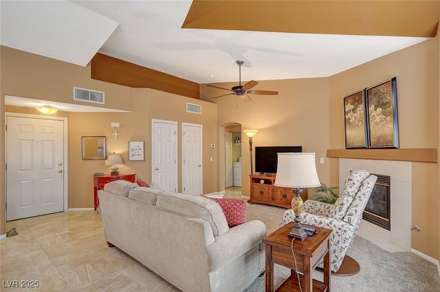 4940 Black Bear Road 202, Las Vegas, NV 89149