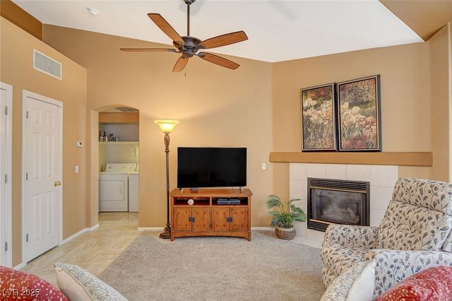 4940 Black Bear Road 202, Las Vegas, NV 89149