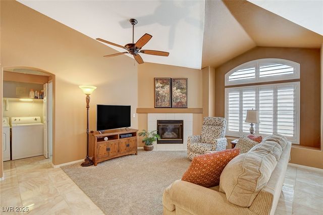 4940 Black Bear Road 202, Las Vegas, NV 89149