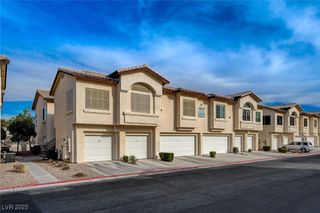 4940 Black Bear Road 202, Las Vegas, NV 89149