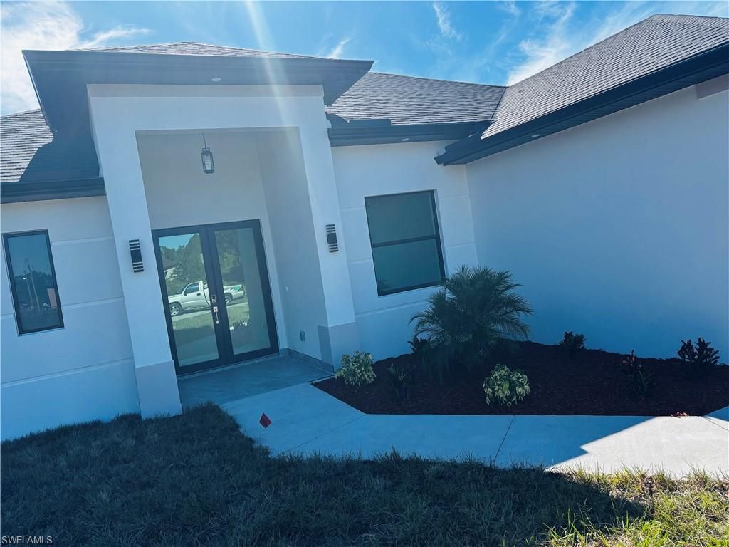 3303 24 ST SW, Lehigh Acres, FL 33976