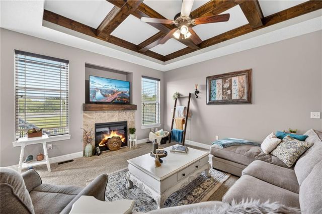 25250 W 141ST Terrace, Olathe, KS 66061