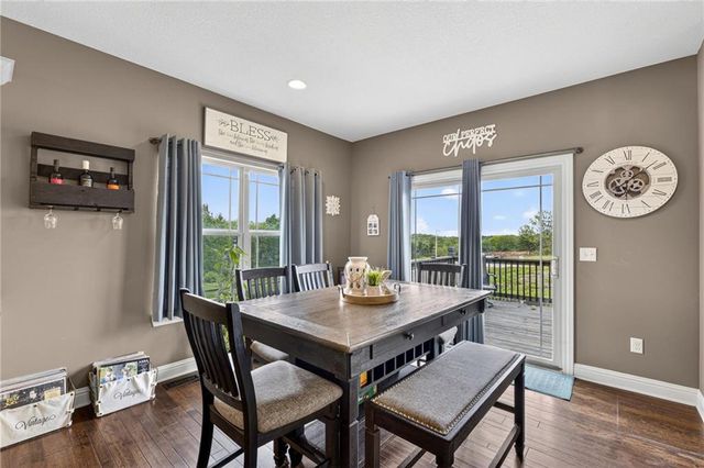 25250 W 141ST Terrace, Olathe, KS 66061