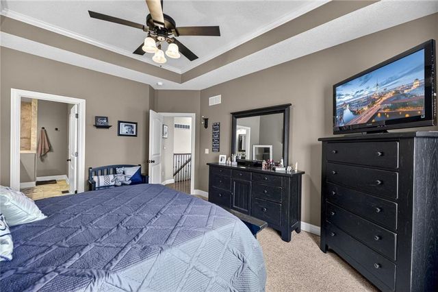 25250 W 141ST Terrace, Olathe, KS 66061