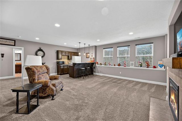 25250 W 141ST Terrace, Olathe, KS 66061