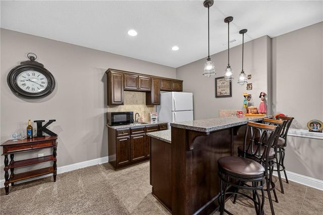 25250 W 141ST Terrace, Olathe, KS 66061