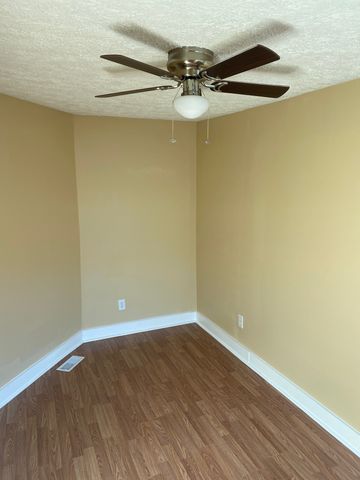 201 E McLean St, Manchester, TN 37355
