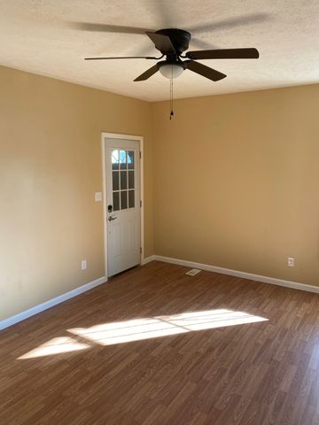 201 E McLean St, Manchester, TN 37355