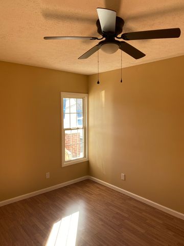 201 E McLean St, Manchester, TN 37355