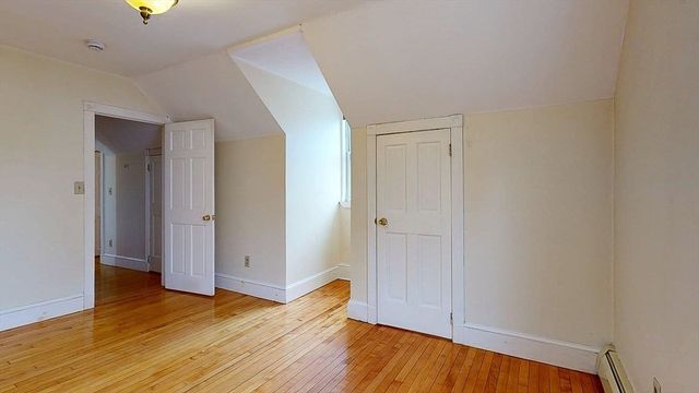 8 Crown Street, Worcester, MA 01609