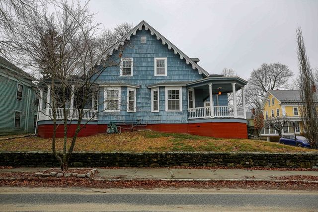 8 Crown Street, Worcester, MA 01609