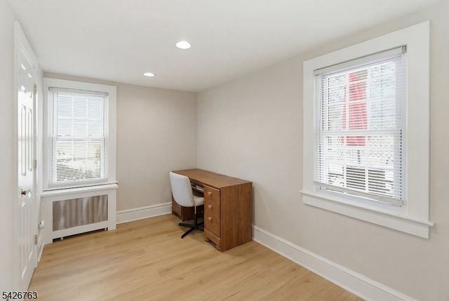 26 Maple Ave, Morris Plains Boro, NJ 07950