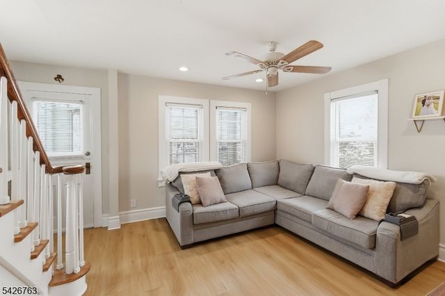 26 Maple Ave, Morris Plains Boro, NJ 07950