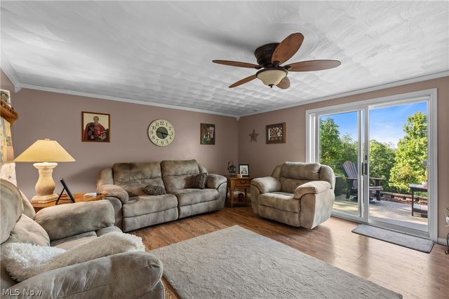 64243 Sand Hill Road, Bellaire, OH 43906