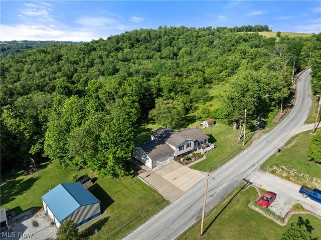 64243 Sand Hill Road, Bellaire, OH 43906