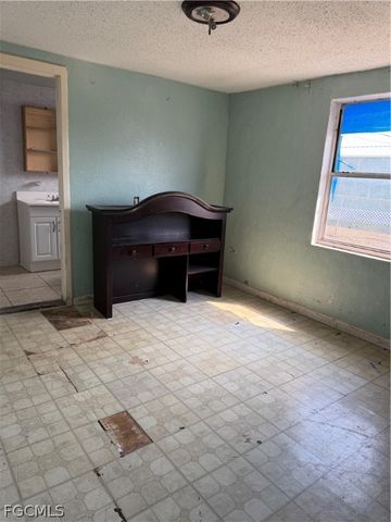 1274 Hookers Point RD, Clewiston, FL 33440