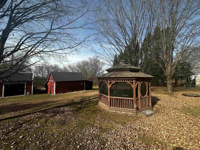 W1712 Deerborn Drive, Neshkoro, WI 54960