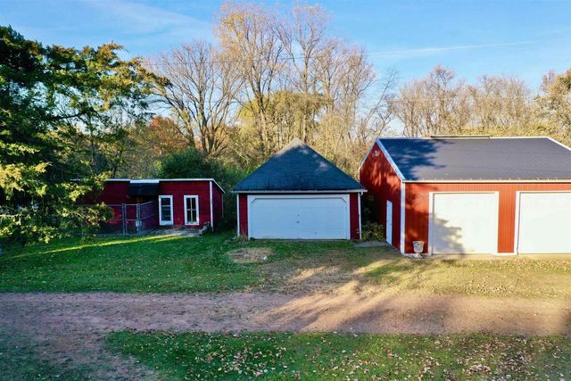 W1712 Deerborn Drive, Neshkoro, WI 54960