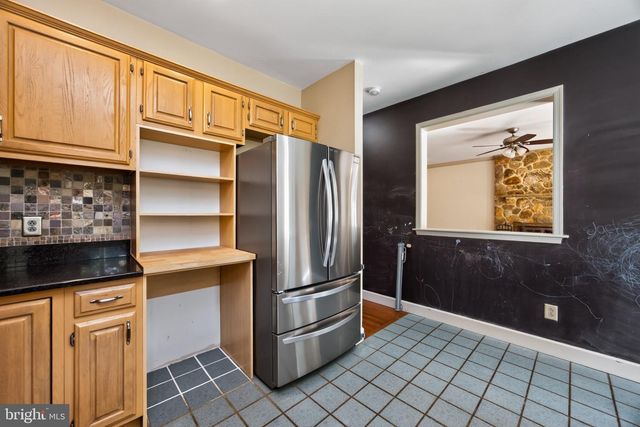 140 LLOYD RD, West Grove, PA 19390