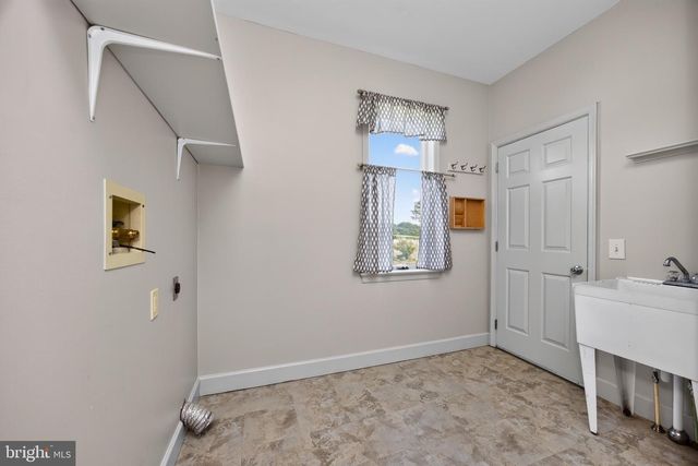 140 LLOYD RD, West Grove, PA 19390